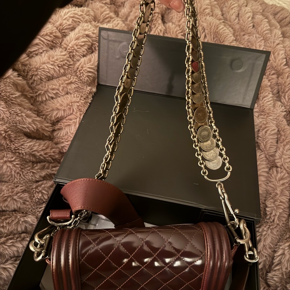 Chanel Le Boy Medium Quilted Cherry 🍒 Brown Leather Bag - Picture 2 of 5
